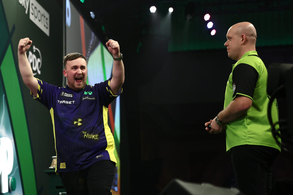 2024/25 Paddy Power World Darts Championship - Day Sixteen
